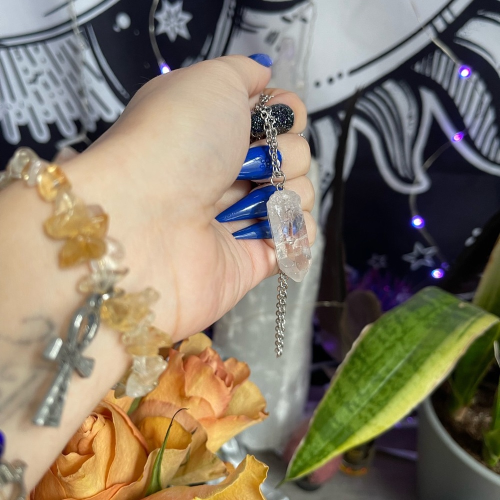 IG LIVESTREAM GIVEAWAY • Clear Quartz Point Necklace